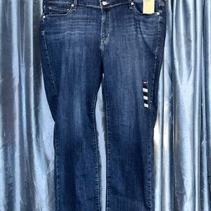 NWT Levi's Indigo Straight Leg Jeans 24W